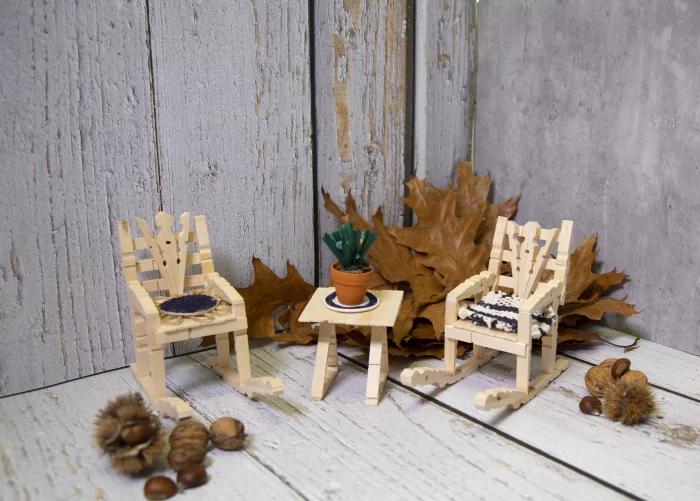 Rocking chair made of clothes pins  Wooden clothespin crafts, Wooden  crafts, Clothes pin crafts